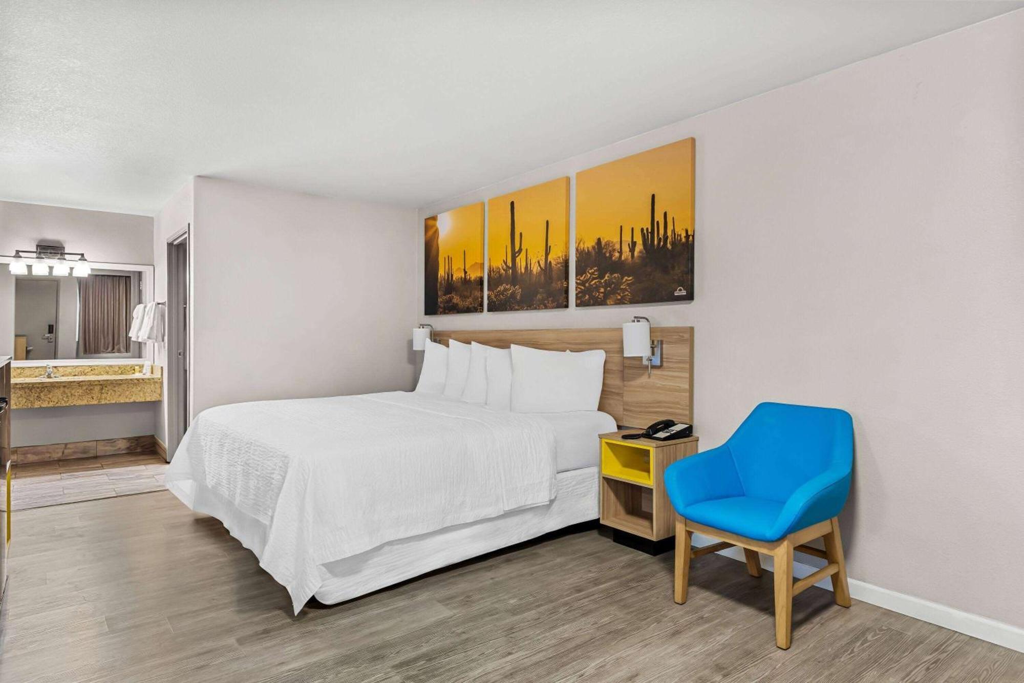 Days Inn By Wyndham Buckeye Extérieur photo