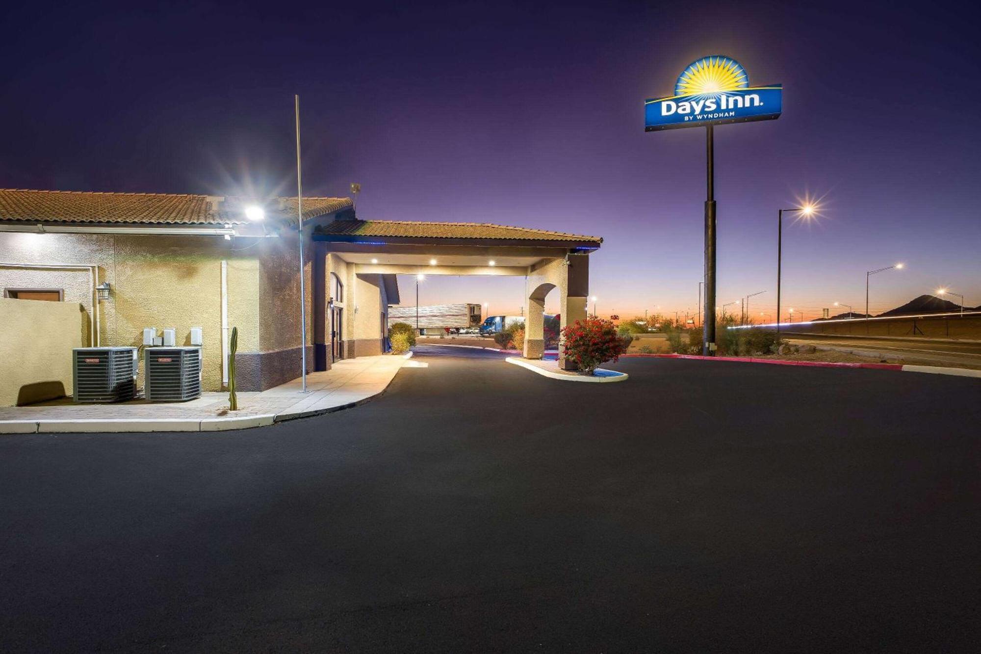 Days Inn By Wyndham Buckeye Extérieur photo