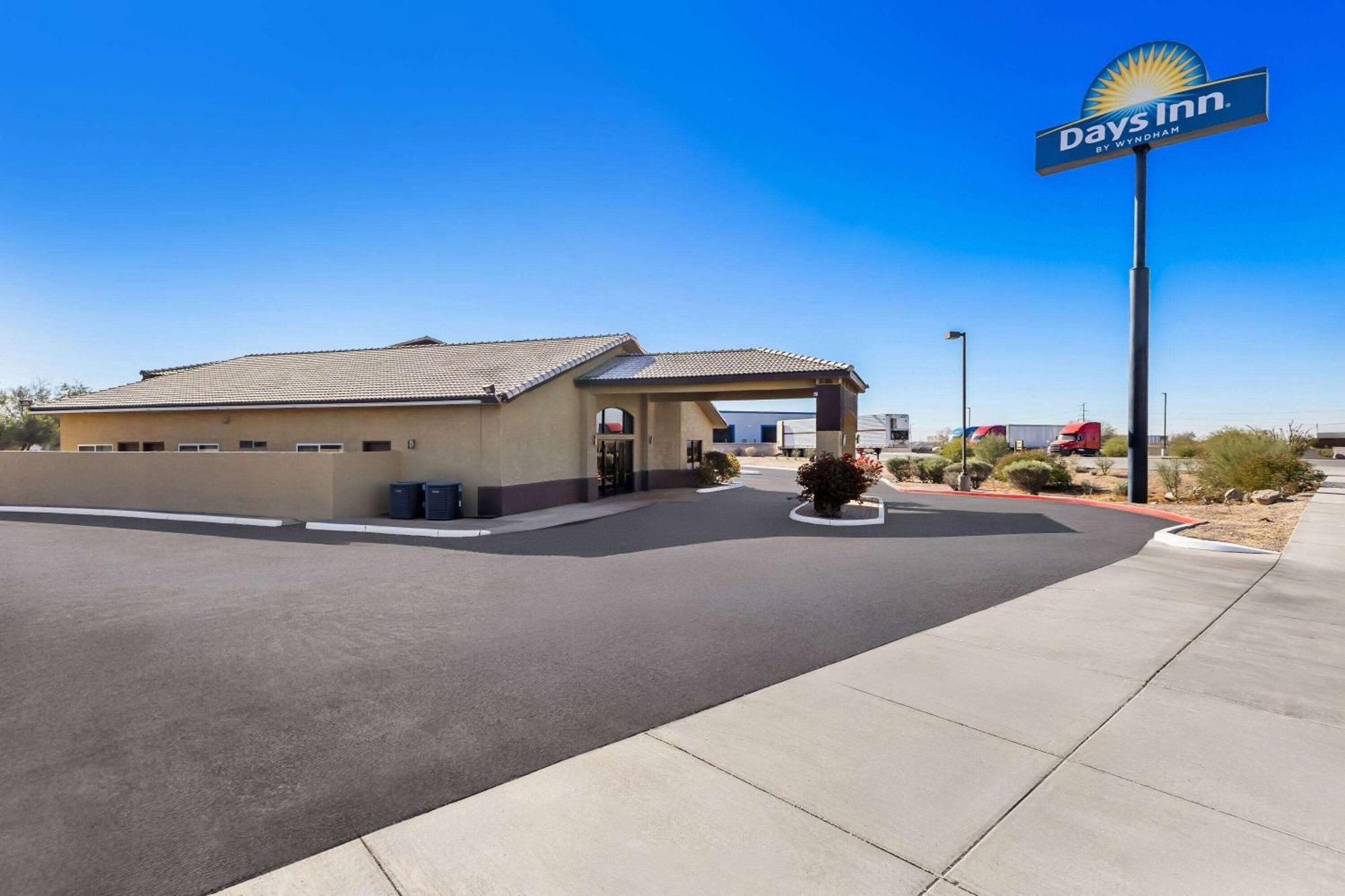Days Inn By Wyndham Buckeye Extérieur photo