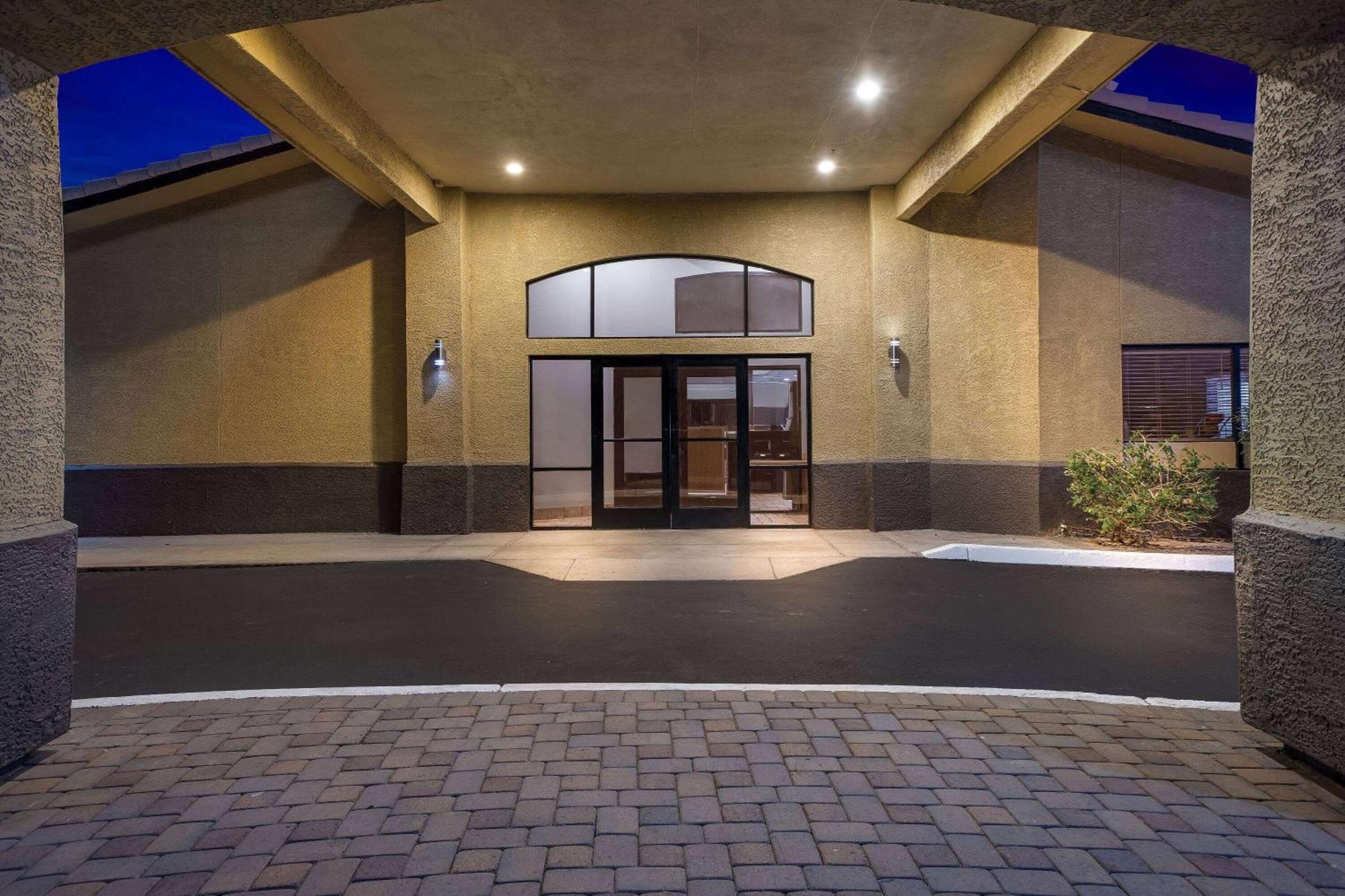 Days Inn By Wyndham Buckeye Extérieur photo
