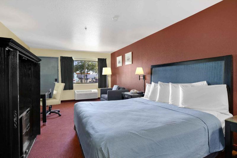 Days Inn By Wyndham Buckeye Extérieur photo