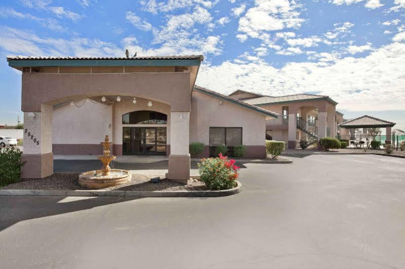 Days Inn By Wyndham Buckeye Extérieur photo